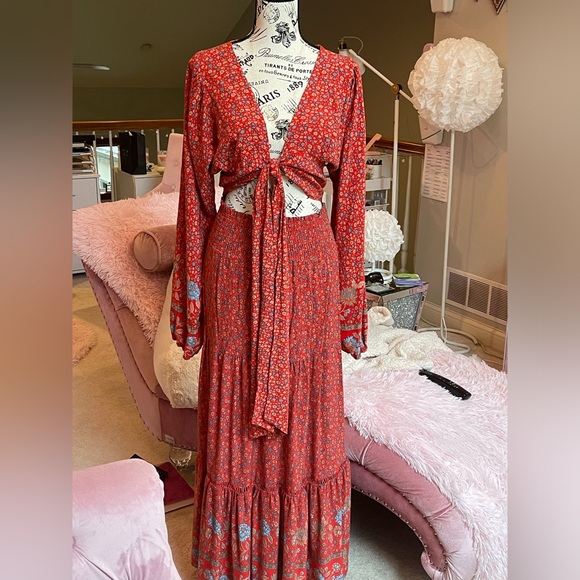 Bohemian Cropped Pheasant Blouse and Skirt Set❤️ - Picture 3 of 15